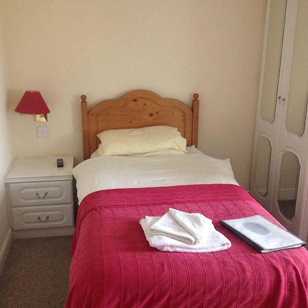 Highgrove Guest House Болтън Екстериор снимка