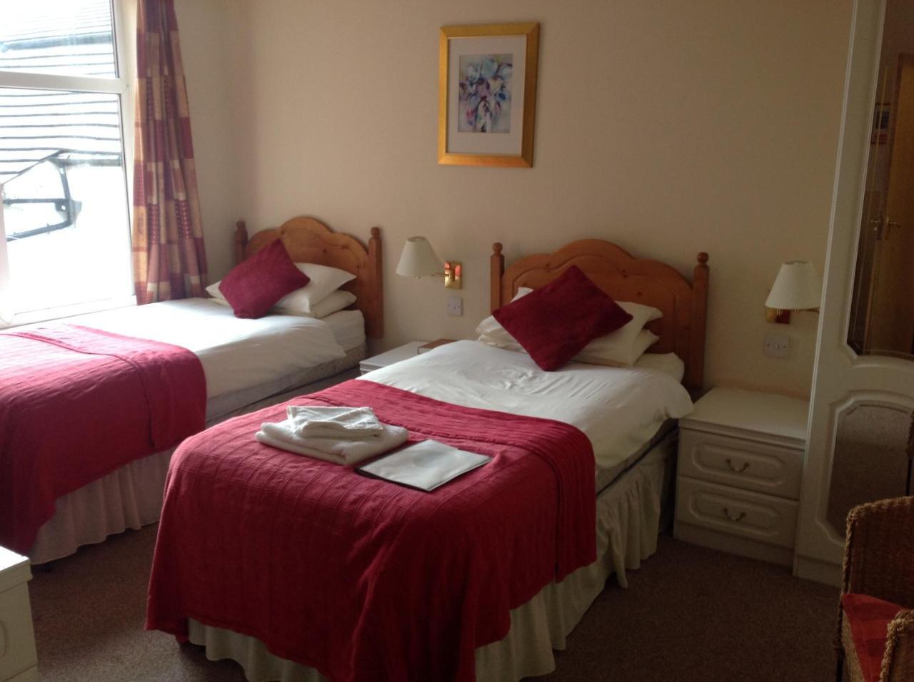 Highgrove Guest House Болтън Екстериор снимка